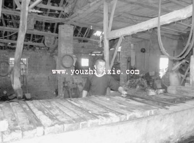 漸行漸遠(yuǎn)的木榨油作坊 終究將被現(xiàn)代工業(yè)榨油技術(shù)替代(圖2)